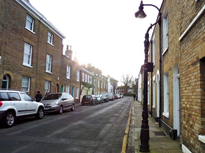 2 Bedroom House To Rent In Orchard Street, Canterbury Ref -, CT2