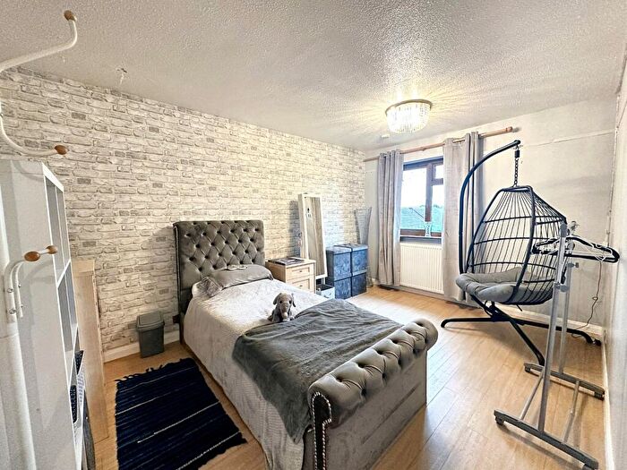 5 Bedroom Detached House For Sale In Queen Street, Weedon, ., NN7