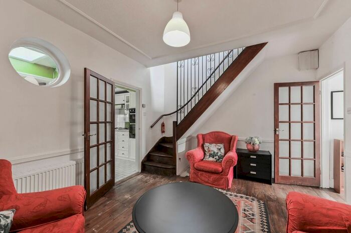 3 Bedroom Property To Rent In Morley Avenue, London, Ng, Wood Green, London, N22