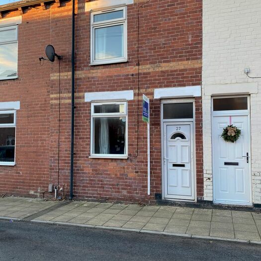 2 Bedroom Terraced House To Rent In King Street, Castleford, WF10