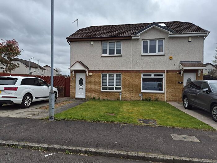 2 Bedroom Semi-Detached House To Rent In Greenacres Way, Glasgow, G53