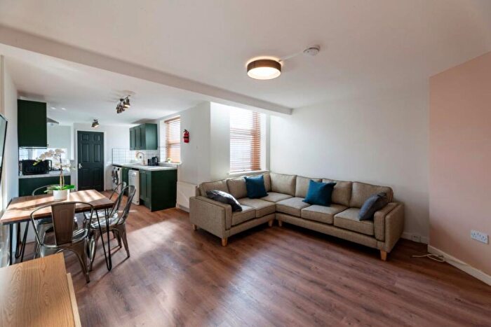 6 Bedroom Terraced House To Rent In Eighth Avenue, Newcastle, NE6