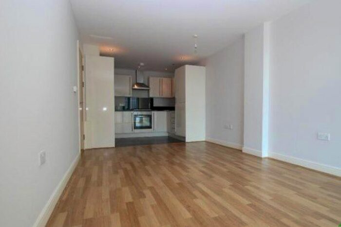 1 Bedroom Flat To Rent In The Crescent, Plymouth, PL1