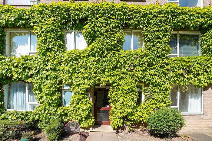 1 Bedroom Flat For Sale In Moat Lodge, London Road, Harrow On The Hill, HA1