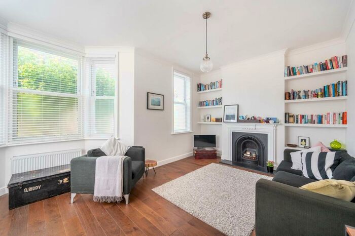 4 Bedroom House To Rent In Leghorn Road, Kensal Green, London, NW10
