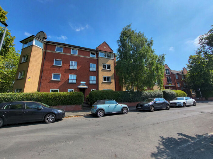 3 Bedroom Apartment To Rent In The Lowry, White Oak Road, Fallowfield, Manchester. ., M14