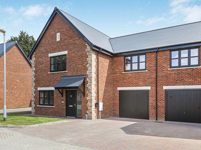 4 Bedroom Link Detached House For Sale In Halls Close, Drayton, Abingdon, OX14