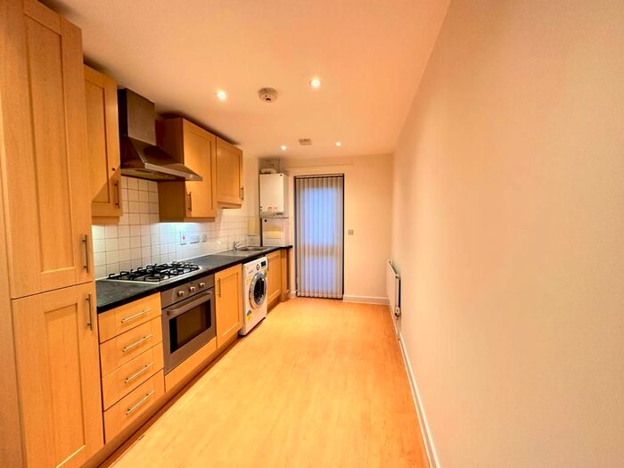 1 Bedroom Flat To Rent In Lewin Terrace, TW14