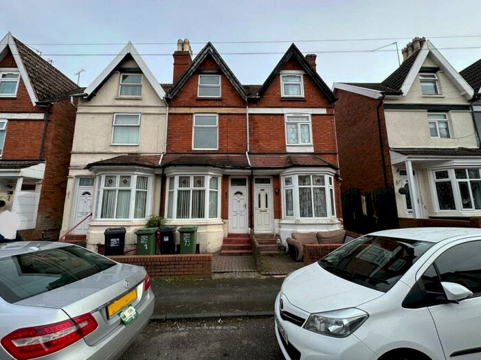 3 Bedroom Terraced House To Rent In Oakly Road, Redditch, B97