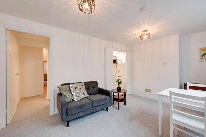 1 Bedroom Apartment To Rent In Inverness Street, Camden, NW1