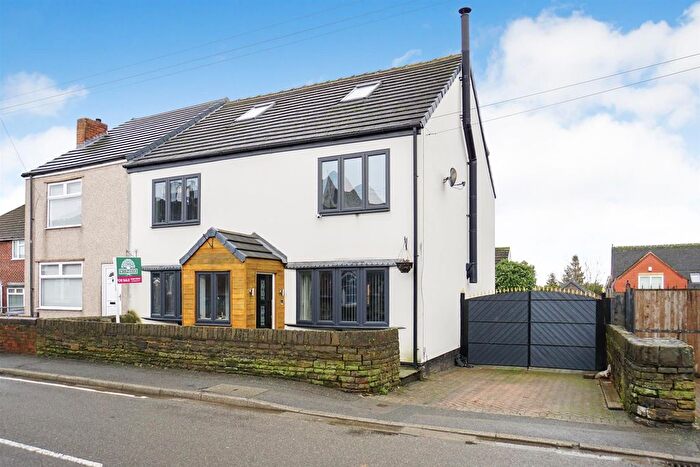 4 Bedroom Semi-detached House For Sale In Manor Road, Brimington, Chesterfield, S43