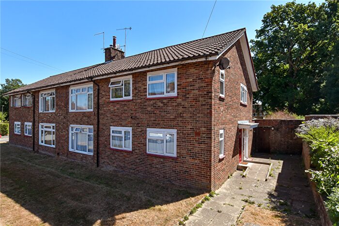 2 Bedroom Maisonette For Sale In Climping Road, Crawley, West Sussex, RH11