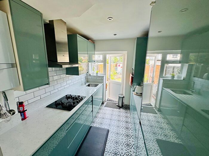 3 Bedroom End Terrace House For Sale In Morley Road, Chadwell Heath, Essex, RM6