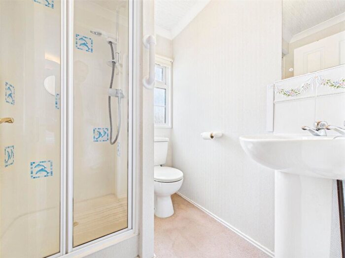 2 Bedroom Park Home For Sale In Bamfurlong Lane, Cheltenham, Gloucestershire, GL51