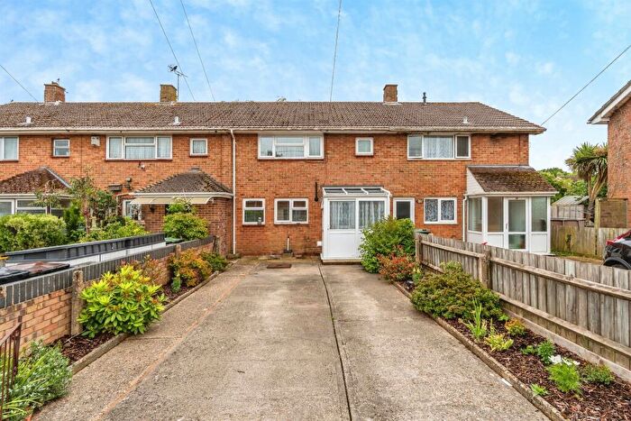 3 Bedroom Terraced House For Sale In Laburnum Crescent, Hythe, Southampton, SO45