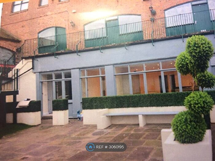 2 Bedroom Flat To Rent In Marlborough Court, Macclesfield, SK11