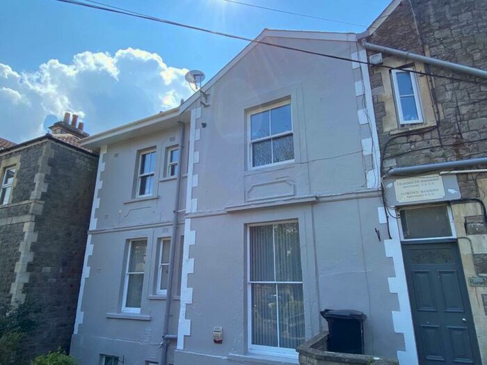 2 Bedroom Flat To Rent In Queens Road, Weston-super-Mare, North Somerset, BS23