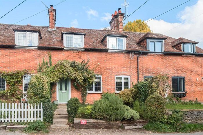 3 Bedroom Terraced House For Sale In Petersfinger, SP5