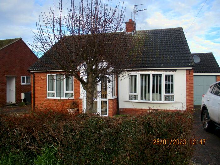 4 Bedroom Bungalow To Rent In Lock Road, Stafford, ST19