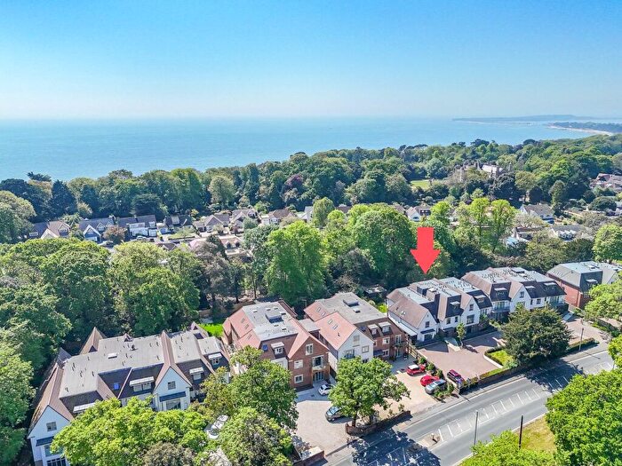 2 Bedroom Apartment For Sale In Lymington Road, Highcliffe, Christchurch, BH23