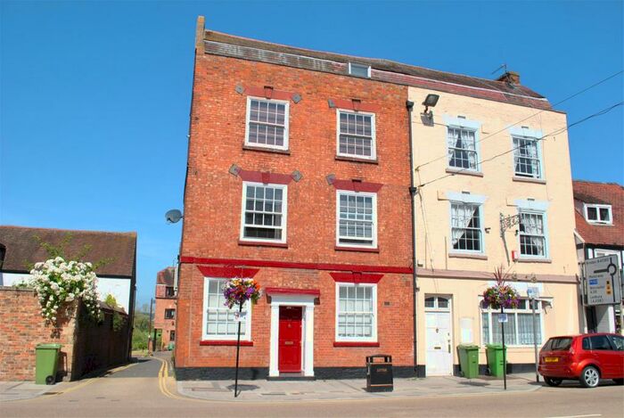 1 Bedroom Apartment To Rent In High Street, Tewkesbury, Gloucestershire, GL20