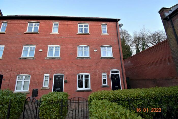 3 Bedroom Town House To Rent In Trevore Drive, Wigan, WN1