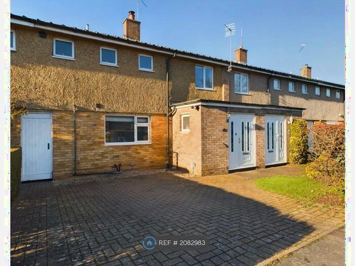 3 Bedroom Terraced House To Rent In Flexley Wood, Welwyn Garden City, AL7