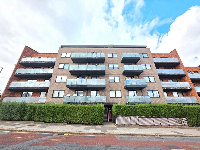 1 Bedroom Flat For Sale In Church Road, Harlesden, NW10