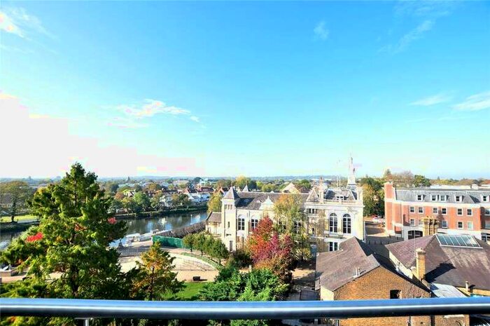 2 Bedroom Apartment To Rent In Thames Street, Staines-upon-thames, Surrey, TW18