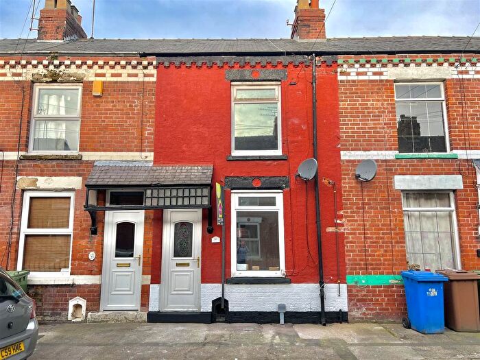 2 Bedroom Terraced House To Rent In Bed Mid-Terraced House, Westbourne Avenue, Bridlington, YO16