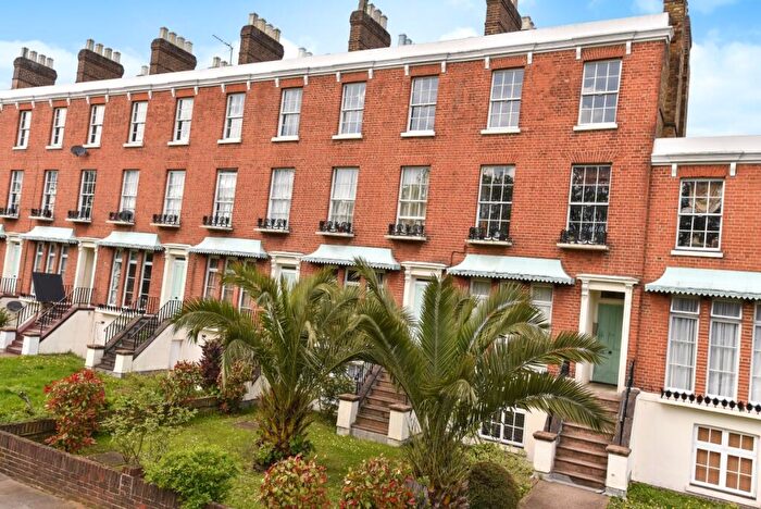 2 Bedroom Apartment To Rent In Clifton Crescent London, SE15