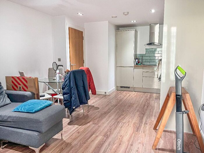 1 Bedroom Flat To Rent In Apartment, Paradise Street, Liverpool, L1