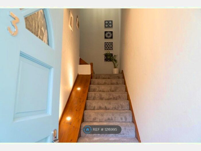 3 Bedroom Maisonette To Rent In Elmhyrst Road, Weston-Super-Mare BS23