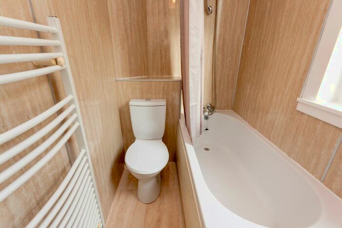 2 Bedroom Flat For Sale In Hilton Terrace, Hilton, Aberdeen, AB24