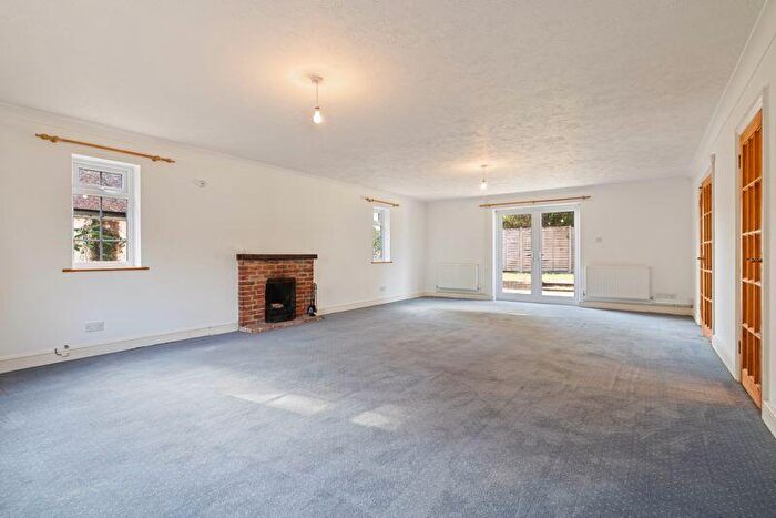 4 Bedroom Detached House For Sale In The Vicarage, Old Arundel Road, Chichester, PO18