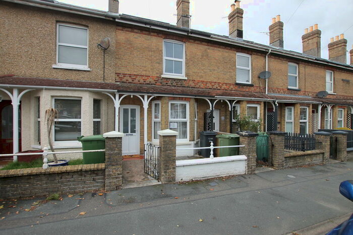 3 Bedroom Terraced House To Rent In Adelaide Grove, East Cowes, PO32