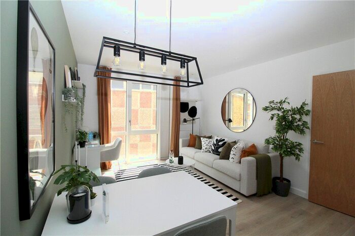 1 Bedroom Flat To Rent In Addiscombe Grove, Croydon, CR0