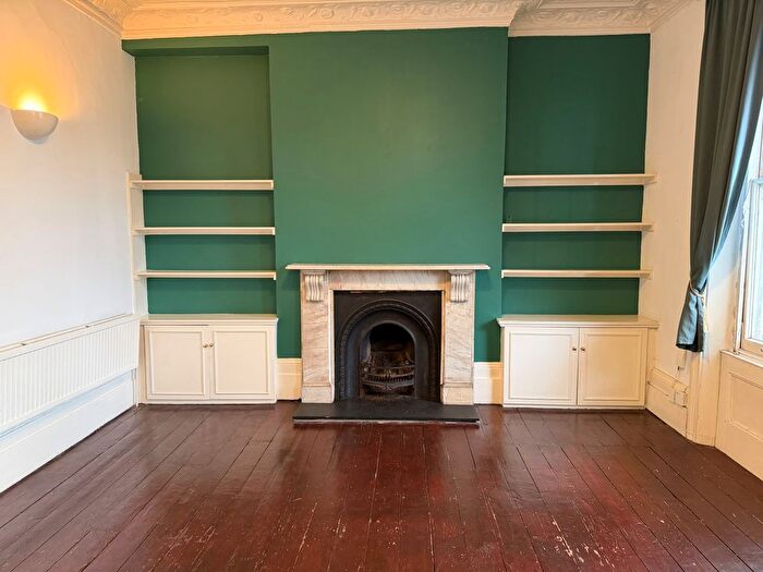 1 Bedroom Flat To Rent In Fortess Road, NW5