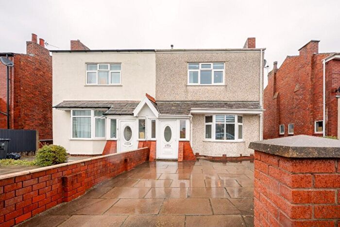 3 Bedroom Semi-Detached House For Sale In Kew Road, Southport, PR8