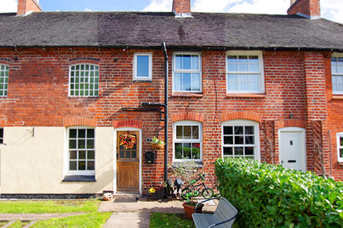 2 Bedroom Terraced House For Sale In Brookfield Cottages, Acresford, DE12