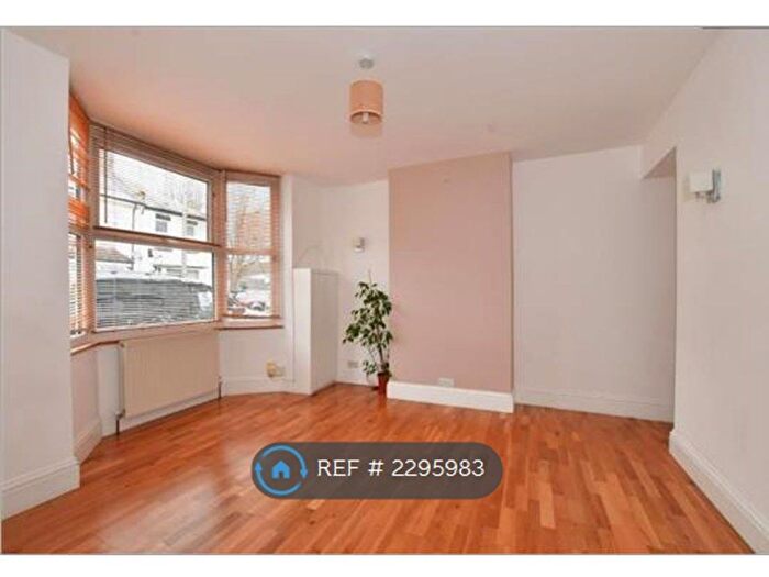 2 Bedroom Terraced House To Rent In Haddon Road, Sutton, SM1