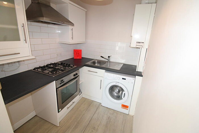 1 Bedroom Flat To Rent In Crosby Hall, Royal Crescent, BS23
