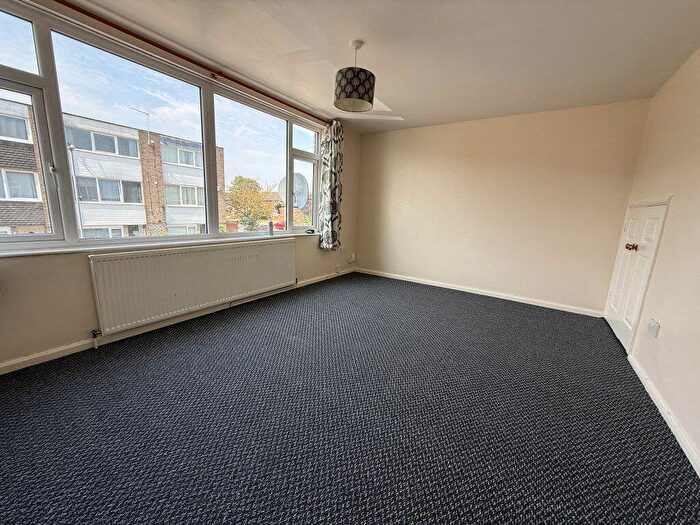 3 Bedroom Property To Rent In Trent Road, NN17