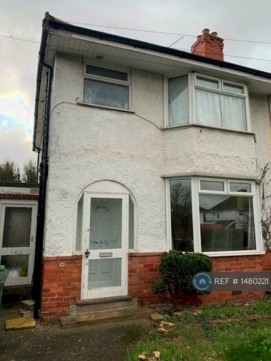 3 Bedroom Semi-Detached House To Rent In Winchester Road, Basingstoke, RG21