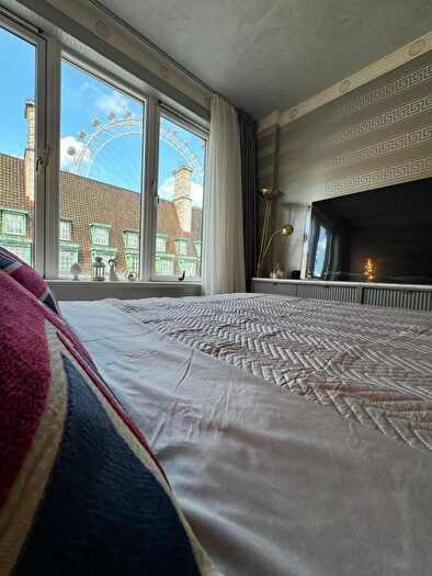 2 Bedroom Flat To Rent In East Block, SE1