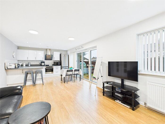 3 Bedroom Bungalow For Sale In St. Michaels Drive, Kingswood, Bristol, BS15