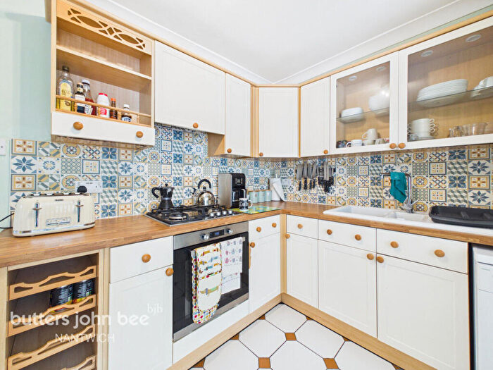 3 Bedroom Semi Detached House For Sale In Manor Road North, Nantwich, CW5