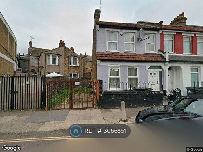 3 Bedroom Semi-Detached House To Rent In Langham Road, London, N15