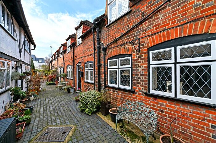 3 Bedroom Terraced House To Rent In High Street, Eton, Windsor, Berkshire, SL4