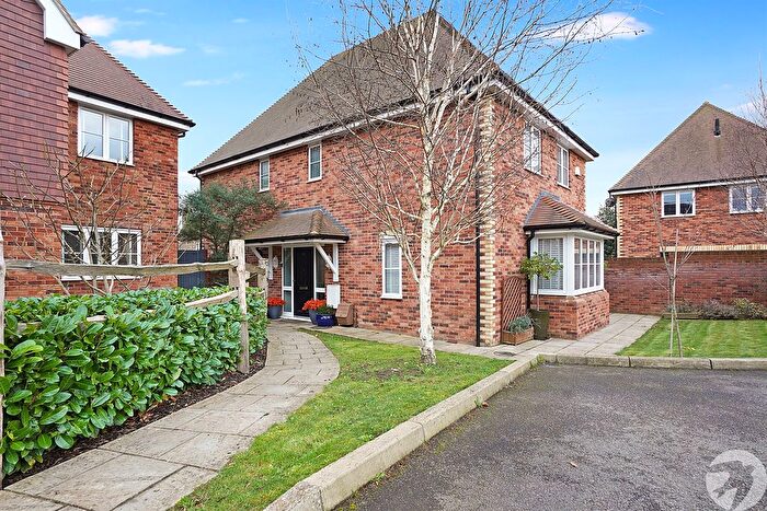4 Bedroom Detached House For Sale In Tyland Mews, Sandling, Maidstone, ME14